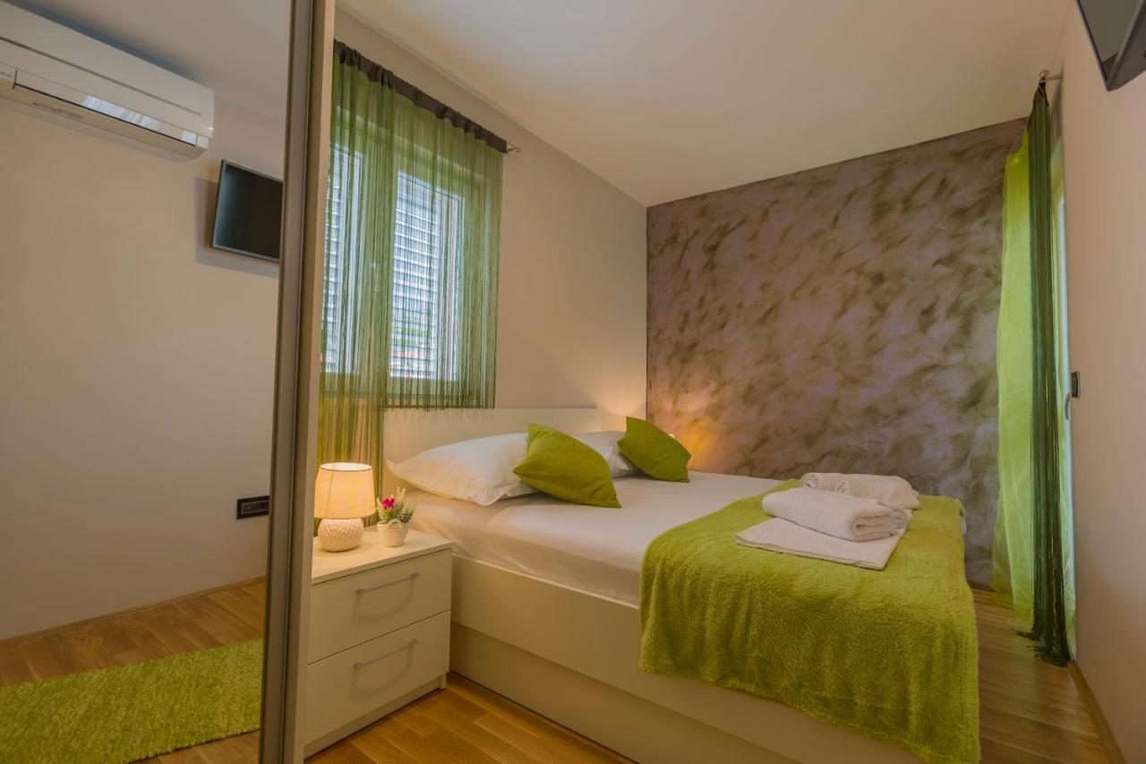 Apartment Paradise Makarska Bagian luar foto