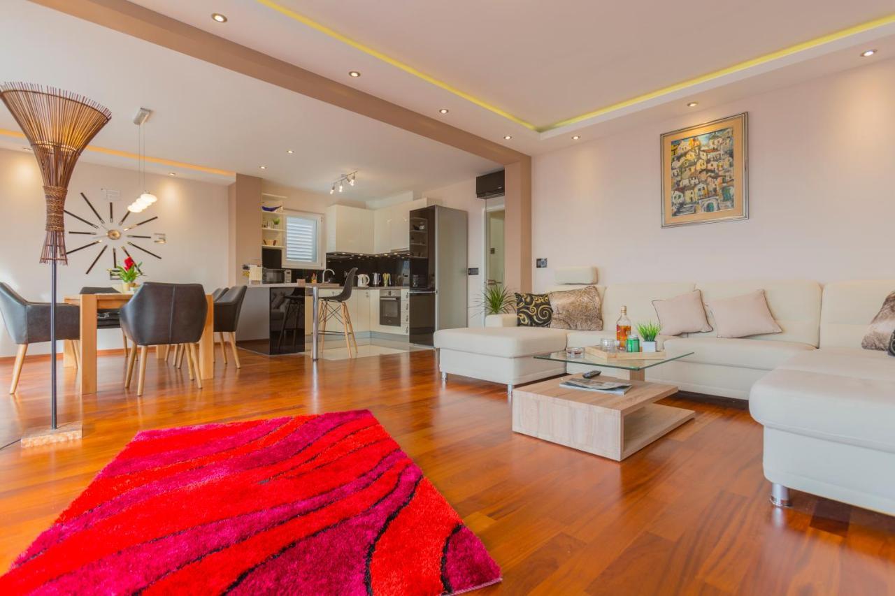 Apartment Paradise Makarska Bagian luar foto